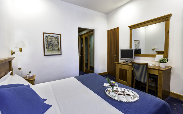 Hotel Diplomatic