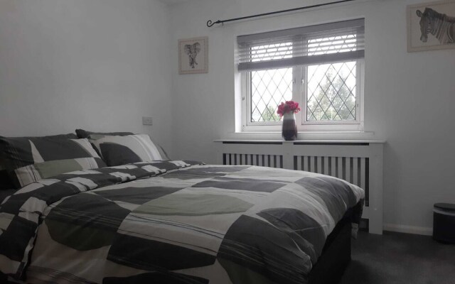 Beautiful 1-bed House by Manchester City Stadium