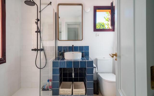 3+1 bed apartment, 100m away from the beach