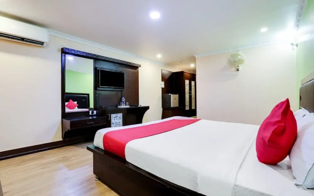 OYO 603 Hotel Opera