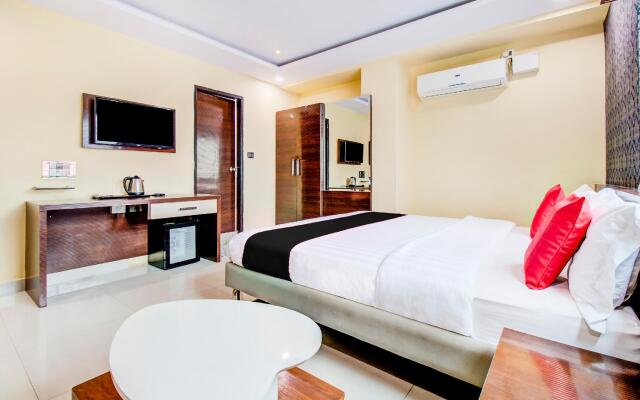 Capital O 5381 The Emirates Hotel