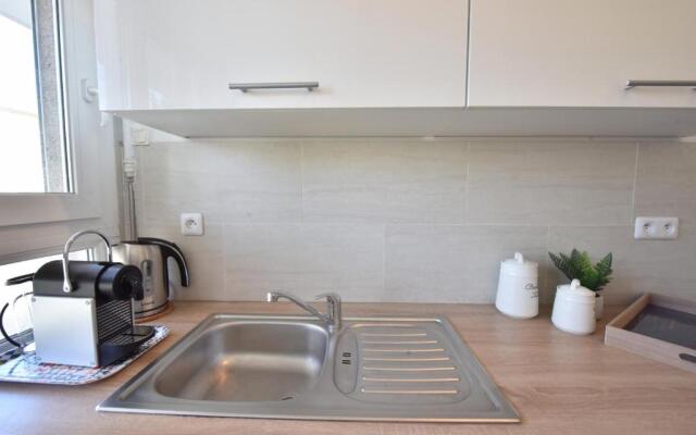 5-min walk to city center! Cozy flat only 6 min foot from the beaches