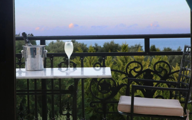 Casa Leone Suites