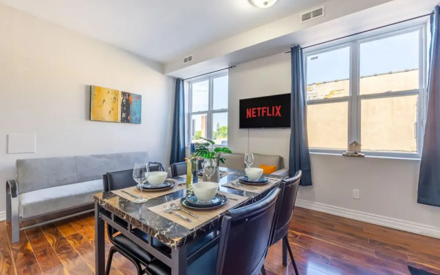 Modern 1BR Getaway Walk to Niagara Falls