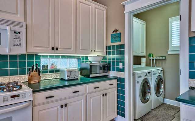 Emerald Enchantment by RedAwning