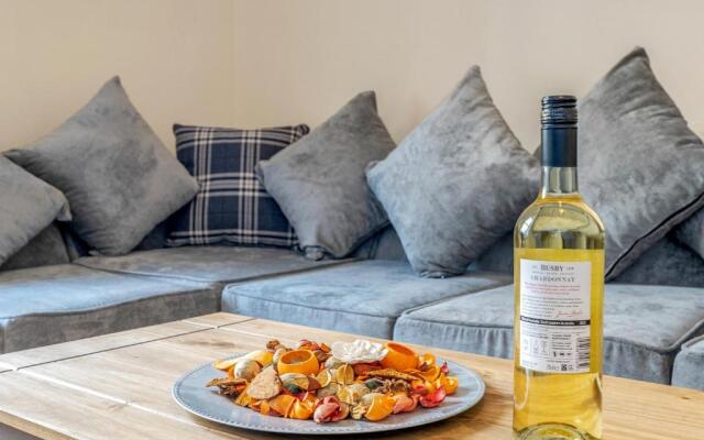 Edinburgh City Centre Jasmine Apartment -SLEEPS 7