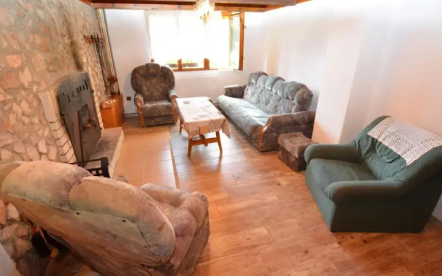 Luxury Chalet Near Ski Area
