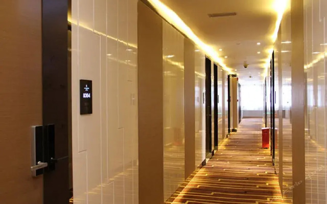 Lavande Hotel Zhuhai Gongbei Port Branch