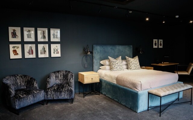 Cartel House Hotel on Loop