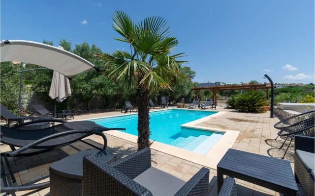 Holiday home Rtina 24