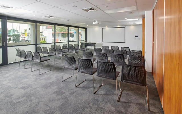 ibis Hamilton Tainui
