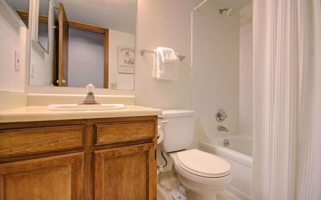 Tyra Summit A2E/F - 4 Br Condo