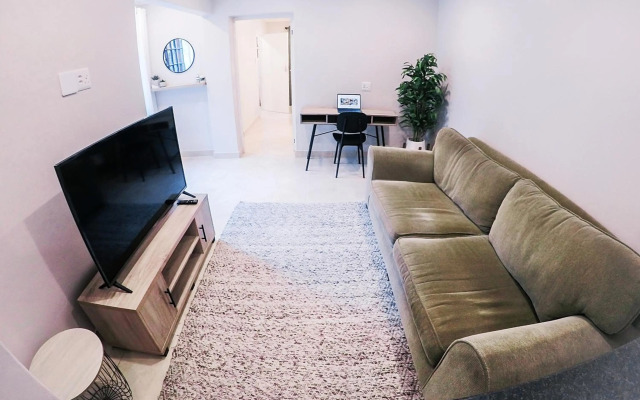 Strelitzia Apartments