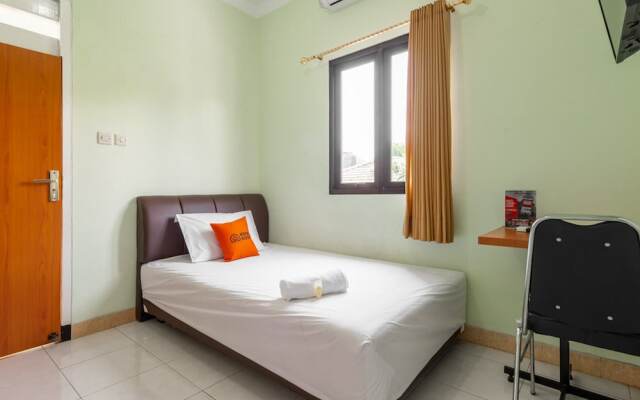 KoolKost Female Syariah near Dinoyo Mall Malang