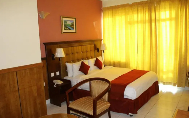 Grand Nova Hotel