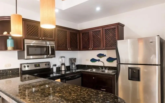 Newly Remodeled Ground Floor Sea Side Apartment