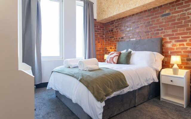 Kings Building- 2 Bed & Bathroom Flats