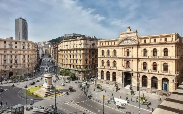 Lady Rose One in Naples