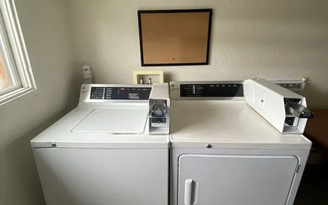 Woodyzzz Motel