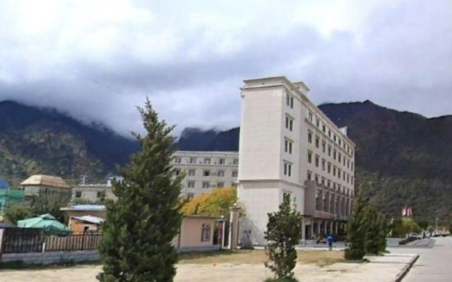 Long Du Hotel
