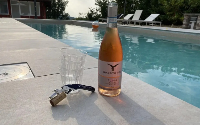 Pool Villa With Wide View on Langhe Hills