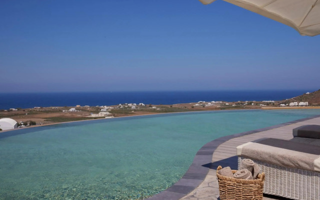 Danae Suites Santorini