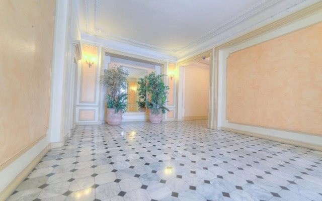 Le Prince Apartment 1