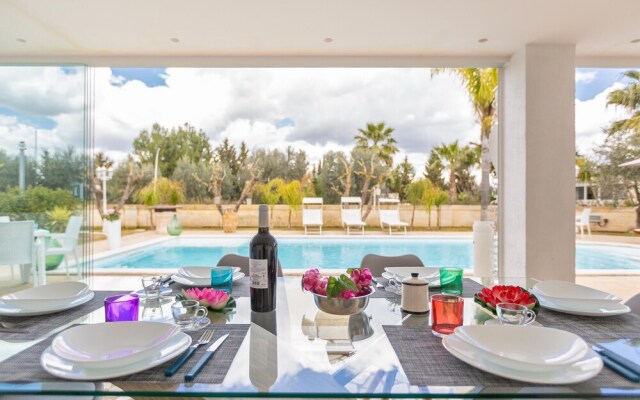 3220 Villa Smeralda by Barbarhouse