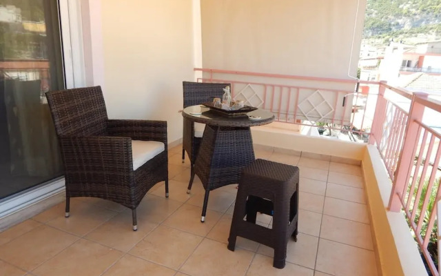 Angela s Apartment With Beautiful Balcony View