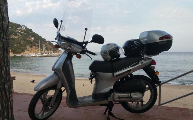 LLAFRANC 100 - calle Coral-