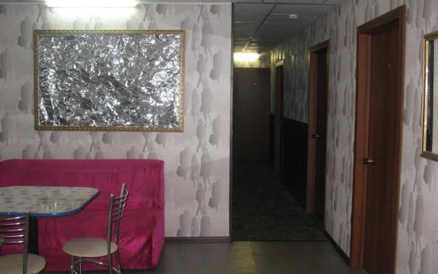 Zhit Khorosho Hostel