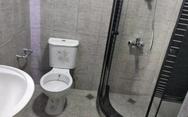 Guesthouse "Earth Center"