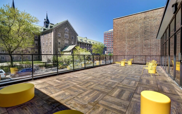 Elegant Studios and Apartments Montreal