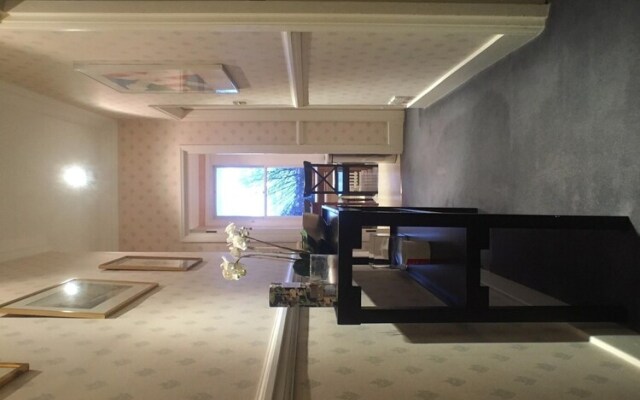 Chelsea 2 Bedroom Apartment