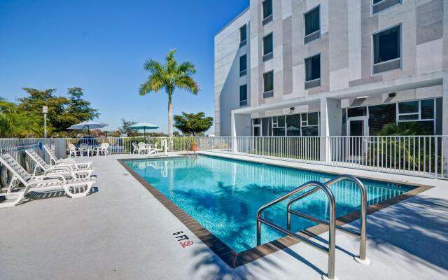 Hampton Inn & Suites Sarasota/Bradenton-Airport, FL