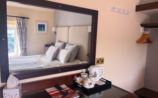 Lathkil Hotel