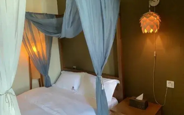 Sanya Father mark tribe