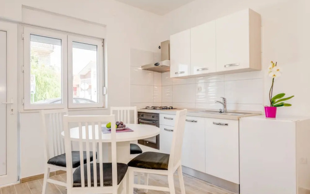 Apartments Maestral
