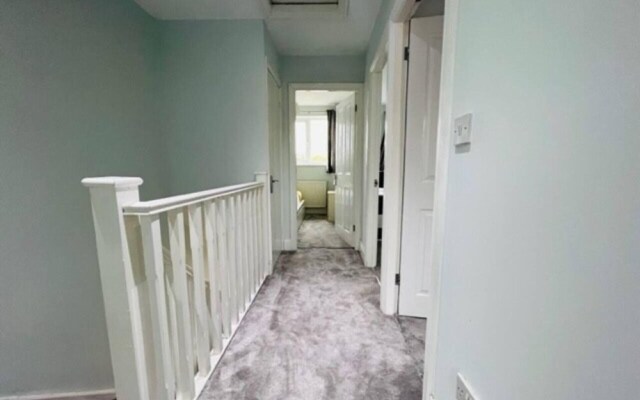 Overbury Lodge, Birmingham With Free Parking