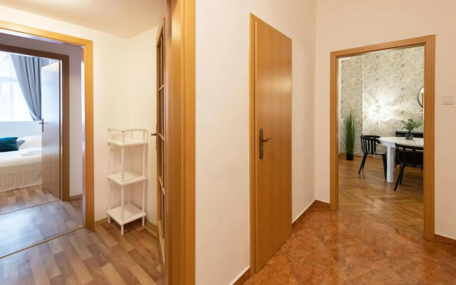 Luxury apartment in prime location