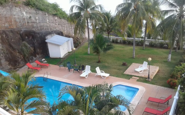 Hotel Rancho Infinito