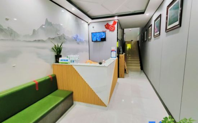 Fukang Hotel (Kangfu Qianjie Zhengzhou University Third Affiliated Hospital)