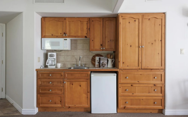 Horseshoe Valley Suites - The Elm