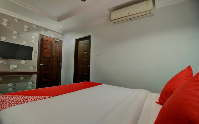 Capital O 22439 Ratna Forever