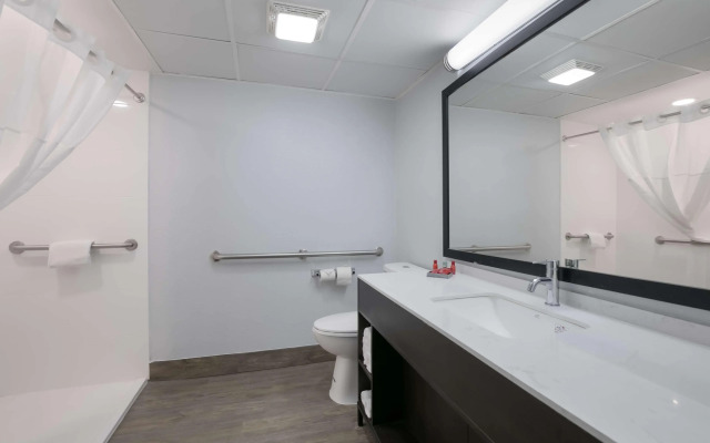 SureStay Plus Hotel by Best Western Gatlinburg