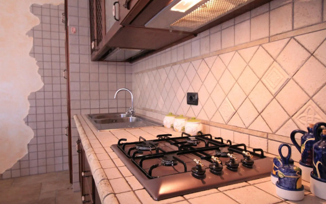 Foresta Forte Casa in Pietra Vicino al Ciolo