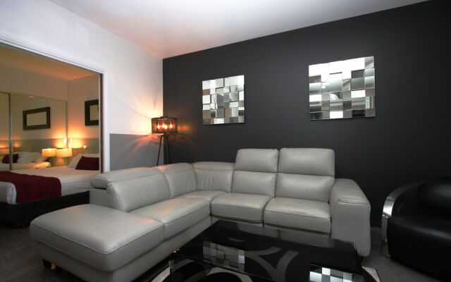 Honeysuckle Executive Apartments
