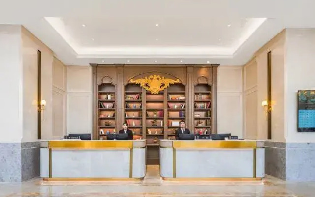 Vienna International Hotel (Sichuan Normal University Chenglong Campus)