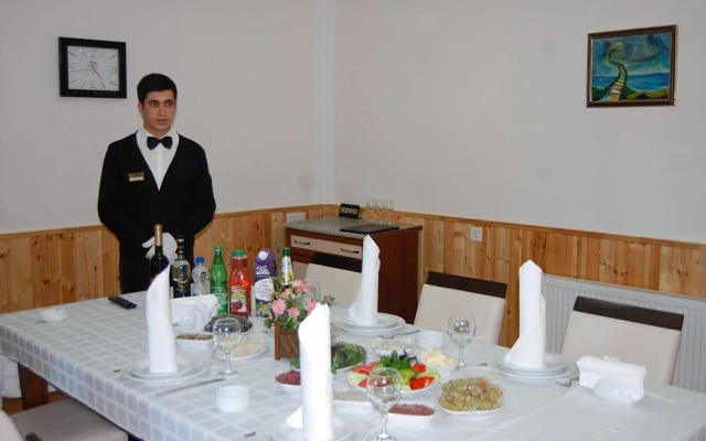 Vilesh Palace Hotel