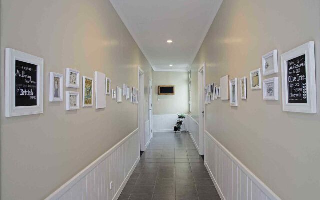 Cottonwood Bed & Breakfast House